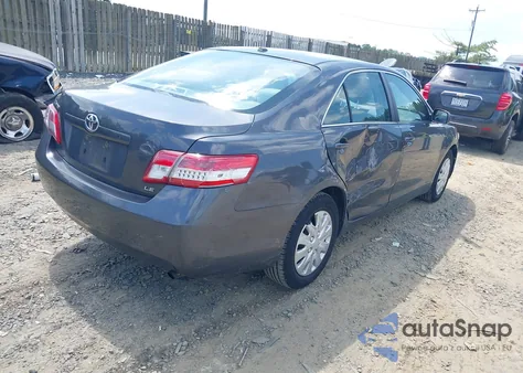 2011 Toyota Camry Le z USA, uszkodzony, nr VIN 4T1BF3EK4BU693052